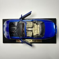 Alternative view of Diecast Maisto Jaguar XK8 1996 31836 Original