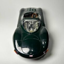 Diecast AUTOart Jaguar XJ13 Skala 1:18 Original - Gambar 12